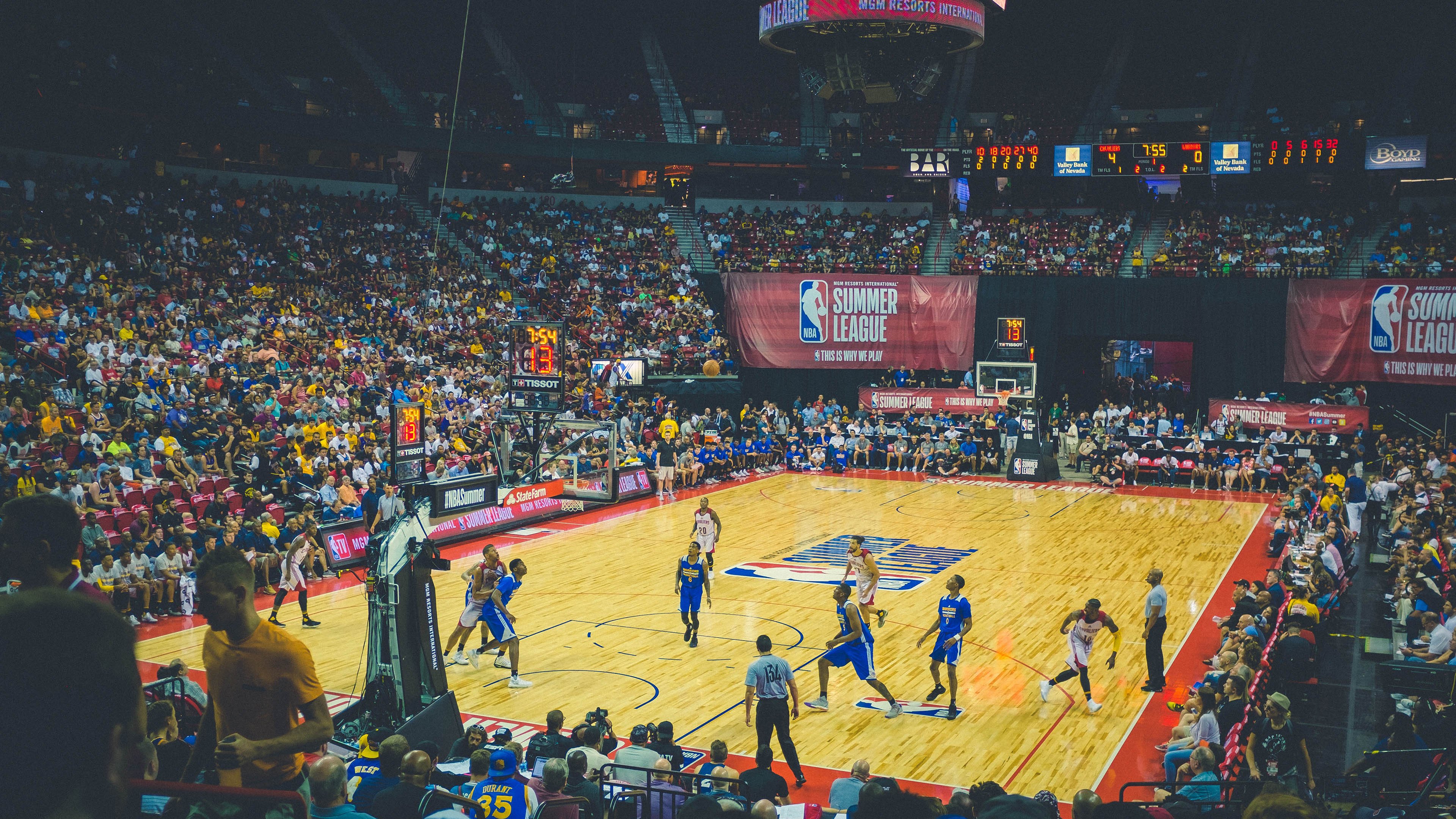 自由泳接力波兰队逆转取胜，4×200自由泳接力全程回放